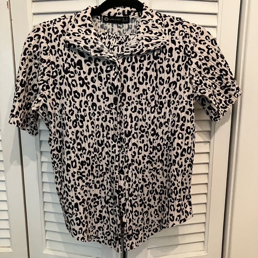 Black and White Leopard Print 2 Piece Pajama Set